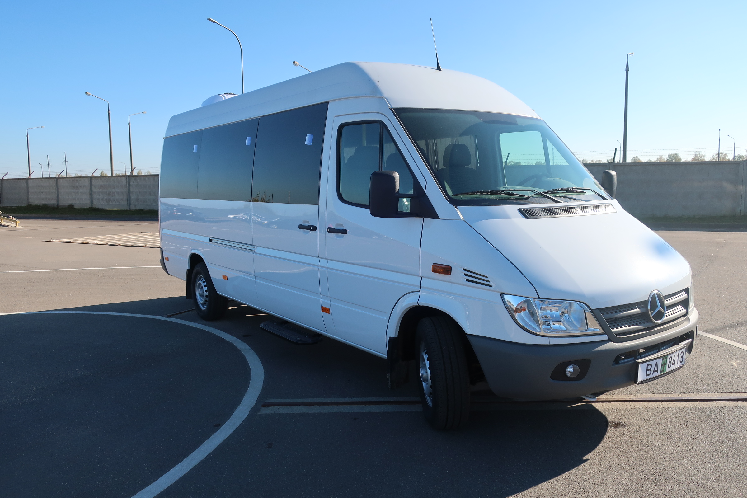 Юнисон разработал новую модель пассажирского микроавтобуса «Юнилайн-3602»  в комплектации «Комфорт»